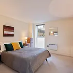 Charming 1-Bed Apartment In Great Suffolk Street