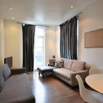 One Bedroom Apartment In Bayswater