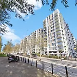 Westfields Best 2 Bedroom Apartment