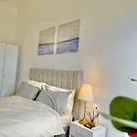 Archway mordern 2 bedrooms apartment