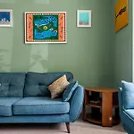 Gorgeous 4 Bdr House With Garden, Crystal Palace