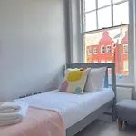2 Bedroom Apartment In South Hampstead