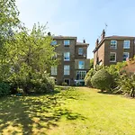 Fantastic 3 Bedroom Flat West Hampstead