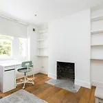 Fantastic 3 Bedroom Flat West Hampstead