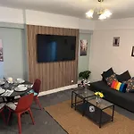 2-Bedroom&Living Room Budget Apartment in Central London