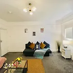 2-Bedroom&Living Room Budget Apartment in Central London