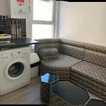 Beautiful Hoe Street First Floor One Bedroom Apartment B Walthamstow