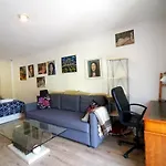 Central Fulham Studio Apartment Near Tube