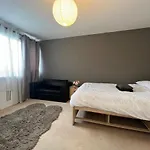 Lovely Apartment In London Victoria
