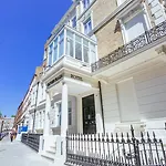 Oliver Plaza Hotel