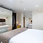 Hotel Shepherds Bush London