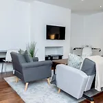 Private 2 Bedroom Apartment In West Hampstead