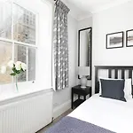 Penthousestays Notting Hill - Chic 2 Bedroom Apartment W/ King Beds - Near Portobello Road & Kensington High Street