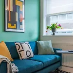 2 Bedroom - Tower Bridge - London City By Prime London Stays M-8