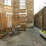 1 Bedroom House With An Edge In King Cross