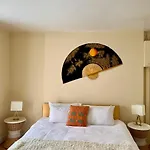 Candy Cafe Apartment