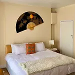 Candy Cafe Apartment