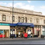 Spacious 2 Bedroom Flat In Paddington
