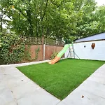 Clapham Junction - 2 Bedroom Apartment