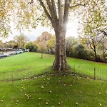 Bayswater, Large 1 Bed, Apartment Near Hyde Park & Paddington