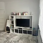 Lovely Forest Hill Flat