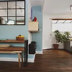 One Of A Kind - Converted Ship In The Heart Of London