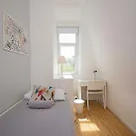 Single bedrooms with wifi&underbed 10