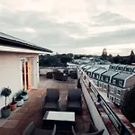 Lovely 4/Bdr Penthouse W/ Lovely Views