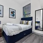 Lovely 2 Bedroom Apartment In Greater London