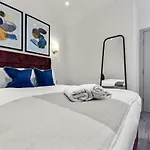 Amazing 2 Bedroom Apartment In Greater London