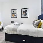 Lovely 2 Bedroom Apartment In Greater London