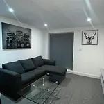 2 Bed Room Luxury Apartment In Old Kent Road London