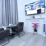 London Town Apartment- Lewisham