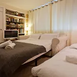 Covent Garden 1-Bedroom, 6 Beds, Quiet, Office-Ready