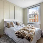 Central London-Modern Contemporary Flat