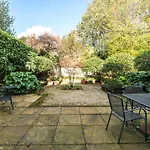 Unique 2 Bedroom Converted Artists Studio