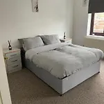 Lovely 4 Bedroom 2 Bathroom Home