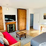 Camden Studio By Dc London Rooms