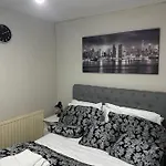 Beautiful Hoe Street First Floor One Bedroom Apartment B Walthamstow