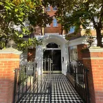 Luxury Specious En-Suite Room In Central London