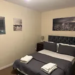 Amazing And Lovely 2- Bedroom First Floor Flat