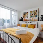 Hyde Park Rooftop Two Bedroom Apartment