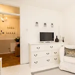 Contemporary 2Bd Garden Maisonette Near Angel