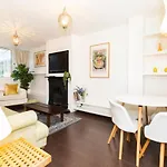 Contemporary 2Bd Garden Maisonette Near Angel