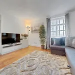 Modern Deluxe 2 Bedroom Apartment In Canning Town Excel Centre