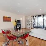 Central And Spacious 2 Bed