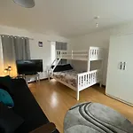 Cozy 1 Bed/Sleep 3/ London