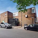 Contemporary 2Bd Garden Maisonette Near Angel