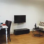 Brooklands Nw6 Apartment