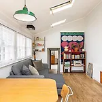 Gorgeous Hoxton Flat